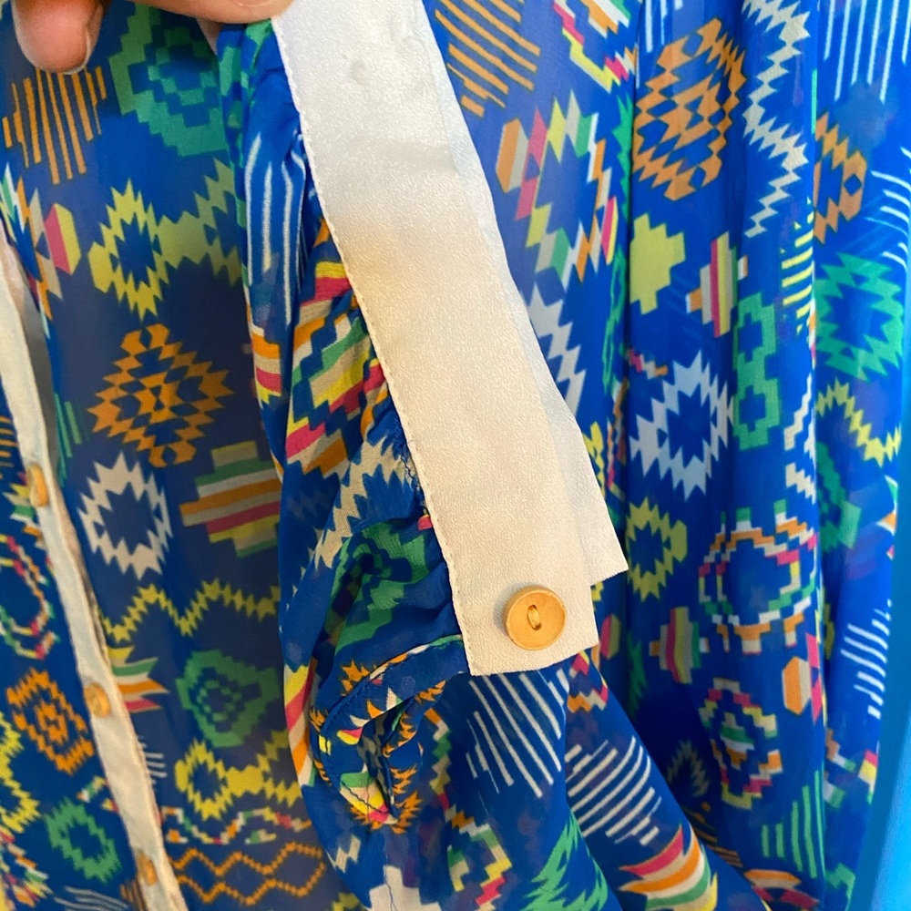 Fun Print Blouse - Picture 4 of 8